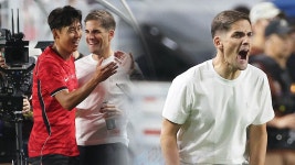 모레노 축구대표팀 임시 감독, 데뷔전에서 승리‥오현규·손흥민 연속골