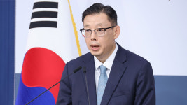 [속보] 정부, 우크라이나 공관원 일부 철수 결정‥