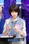 [포토]메이크업 아티스트 변신한 도희, 진지한 표정