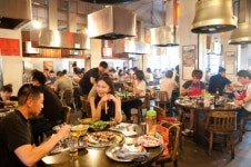 강호동 외식사업 매출 얼마인가 보니...입이 쩍