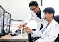 어깨통증, 국소마취 관절내시경으로 간단히 치료 가능