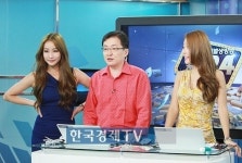 [포토]안인기 파트너 미녀 레이싱모델과 함께 대박천국24