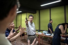 무대에서 만나는 맨 프롬 어스(The Man from Earth)