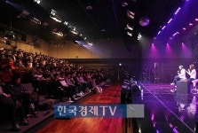 [포토]태연-써니 보자 골든마우스홀 가득 메운 FM데이트 청취자들