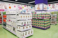 롯데마트, 아기용품 전문 매장 베이비저러스 오픈