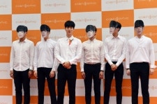 롯데백화점 소공동 본점에 배우 안재현 떴다