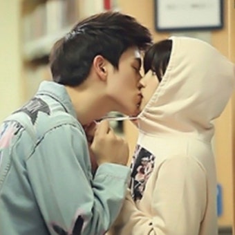 우결 육성재 조이, 과거 박초롱과 도서관서 기습 키스 '심쿵'