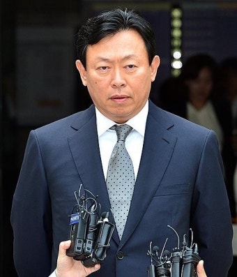 신동빈 롯데 회장, 이르면 3일 귀국‥경영권 분쟁 '분수령'