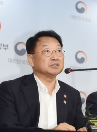 [6.8 구조조정 대책]'산업경쟁력 강화 관계장관회의' 신설 … 부총리 주재 관계장관회의