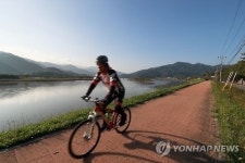 세금만 버린 자전거길…관리책임 논란