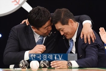 [포토]양준혁-이종범 '세기의 라이벌, 이제는 절친'