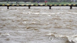 낙동강 김천교 홍수주의보…수위 아슬아슬