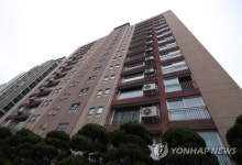 400억 강남아파트 통째 산 사모펀드…투자일까 투기일까