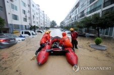 대전 폭우에 피해 속출…곳곳 홍수 경보