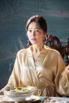 ‘산후조리원’ 엄지원, 깊은 연기 내공과 디테일한 표현력이 만들어낸 독보적인 캐릭터로 ‘인생캐’ 경신