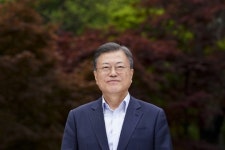 MB·JY 사면 요청에…文대통령 판단은 국민들의 몫
