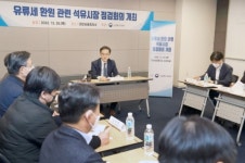 산업부, 직영·알뜰 주유소에 가격 인상 자제 요청