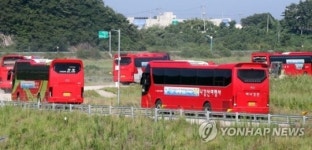 순천서 잼버리 외국대원 38명 태운 버스 교통사고