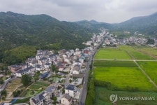 취업 힘든 청년들에 시골가서 농촌 살리자