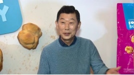 김홍국 하림 회장 생닭 벌레, 인체에 무해...친환경 농장서 나온 것