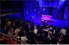 한 작품에 30여 개의 매력 담았다…연극 죽여주는 이야기