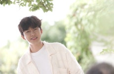 임영웅, 찐친들과 돌아온다…'섬총각 영웅' 시즌2 확정