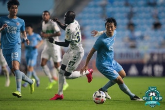 [GOAL LIVE] ‘김보경 멀티골’ 전북, 대구 2-0 꺾고 1위 울산과 1점 차