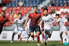 [GOAL 현장리뷰] 강지훈-박동진 골… 김천, 서울E 제압하며 8G 무패+리그 선두