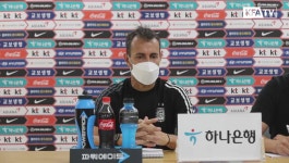 아르헨티나 감독, “한국은 조직적으로 완성도 높은 팀”