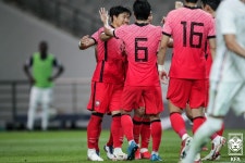 [GOAL 현장리뷰] '후반 2실점' 한국, 프랑스에 1-2 역전패... 송범근 치명적 실수