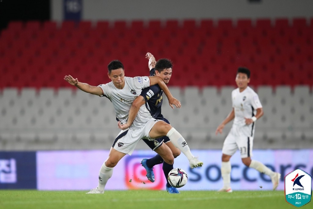 FC 서울, 김천 상무와의 격전 0-0 무승부로 마무리