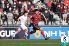[GOAL 현장리뷰] 조규성 5호골 김천, 사리치 복귀골 수원과 무승부