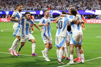‘축구의 신’ 메시, 코파 개막전서 도움 적립...아르헨티나, 캐나다 2-0으로 잡고 순조로운 출발