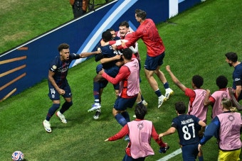 ‘코리안 더비 무산’ 이강인 결장한 PSG, ‘9명’으로 바이에른 뮌헨 2-0 격파…클럽 월드컵 준결승 진출