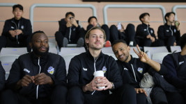 ‘홈 개막전 보러 오세요!’ 충남아산FC, 우리WON 경기장 방문해 홍보 활동 진행