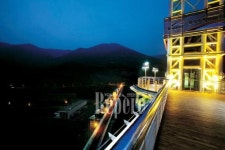 [TRAVEL FEATURE]충주② 물이 빚은 비경, 음풍농월을 꿈꾸다
