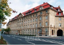 웹투어, 최고 시설의 저렴한 유럽 호스텔 소개