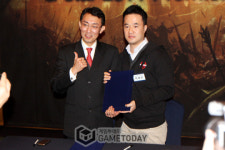 빅스푼-인스리아, 레드블러드 대만 수출 계약 체결