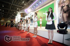 [G2011 포토] 지스타의 부스걸들, 한 자리에 모이다