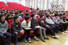 [창간특집]103명의 프로게이머들, “스타2 리그에 바란다”