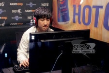 [WCS GSL]IM 홍덕, 치열한 승부 끝에 강동현 격파(2경기)