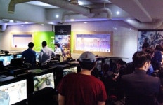 MMORPG R2 게임운영팀장, PC방에서 유저 만남