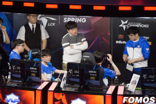 MVP야구교실진 | [포토] 2세트 내준 MVP "지금 삭발이 문제가 아니라..."