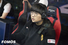 [포토] 쿠마 박현규 상암 경기장 크다