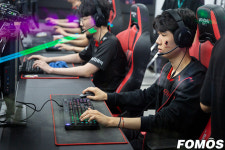 [포토] 얼굴에 그리핀 마크 새긴 