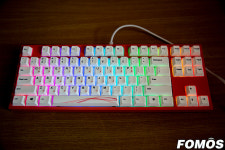 [IT&e스포츠] 성능은 기본, 리빙코랄과 파스텔톤 LED 디자인까지 살린 콕스 캐러벨 시리즈