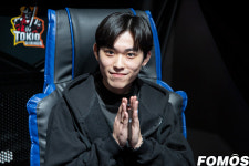 [포토] 아프리카 프릭스 쉐도우 이승순 경기 전 손 풀기