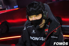 레드애플서대 | [포토] LCK 농심 레드포스 '덕담' 서대길
