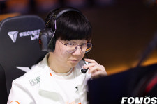 [포토] 카리스 김홍조 내 라이즈를 뚫어봐