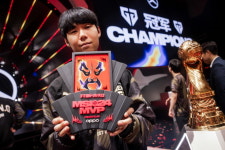 젠지, '천적' BLG 두 번 꺾고 MSI 2024 우승…롤드컵 직행